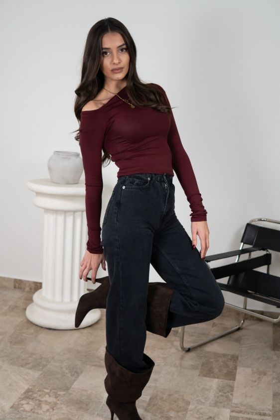 Top Off-Shoulder Bordeaux