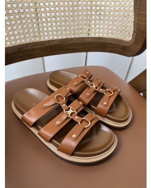 Sandale Smeđe S Metalnim Spojevima